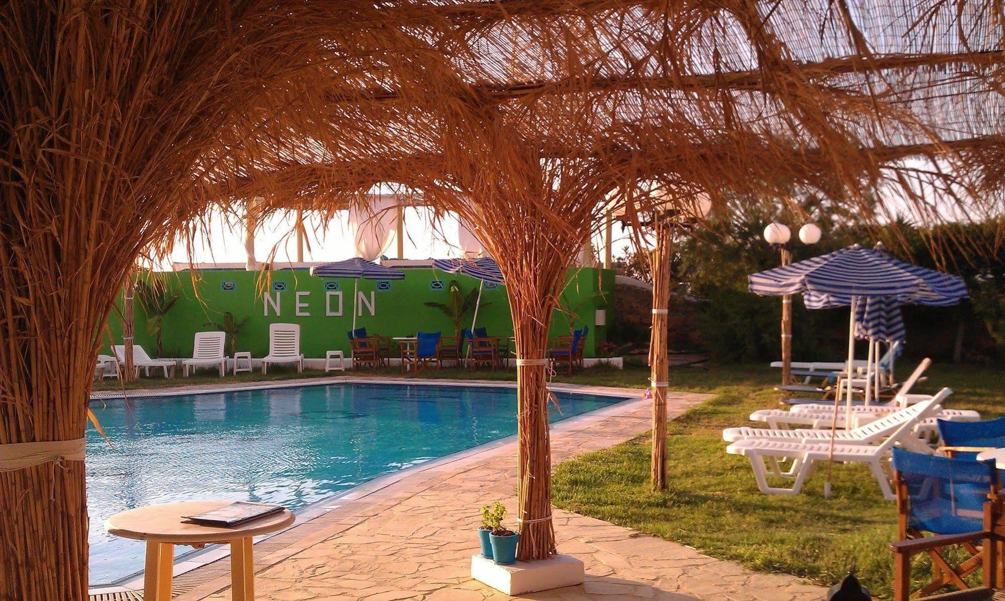 Stalida Neon Hotel מראה חיצוני תמונה